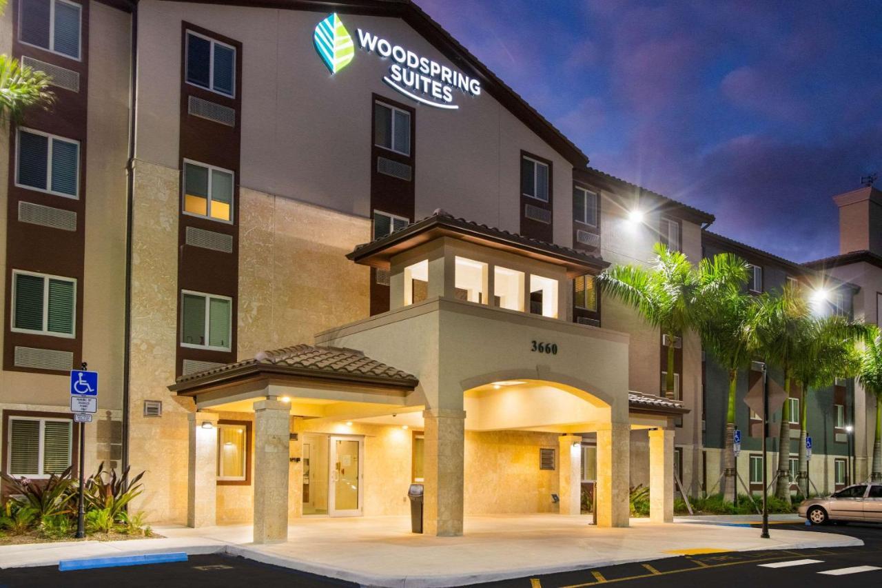Woodspring Suites Miramar Exterior photo